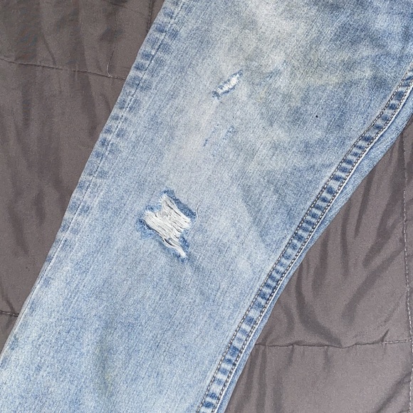 Women’s Aeropostale capri jeans size 1/2 - Picture 3 of 6